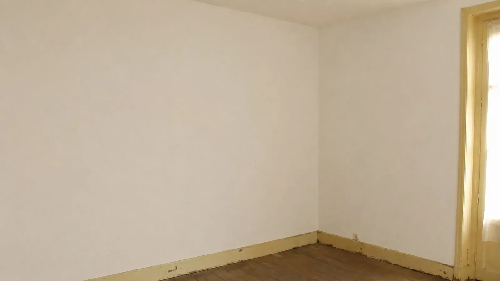 Mur intérieur après isolation par l’intérieur